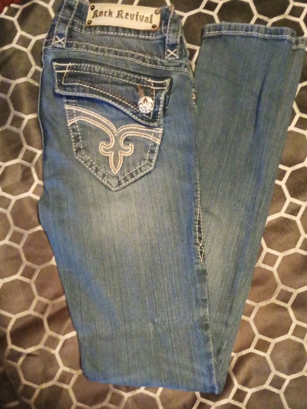 Rock Revival Women's Medium Blue Skinny Jeans with Embroidered Pockets